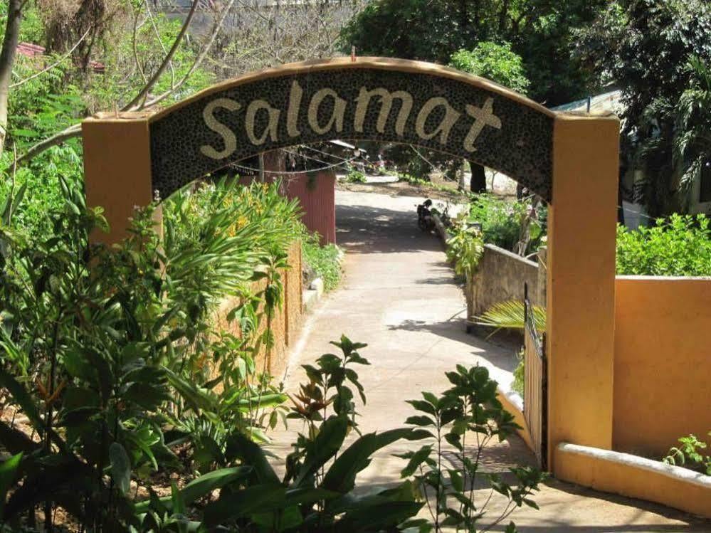 Готель Casa Rosa Taytay Palawan Екстер'єр фото