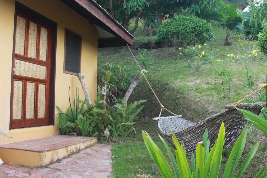 Готель Casa Rosa Taytay Palawan Екстер'єр фото